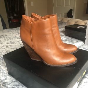 Ankle boots